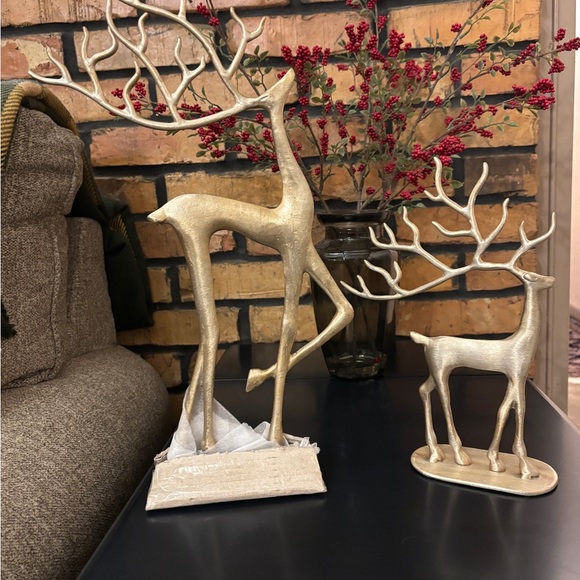 * SET OF 2 * NWT Pottery Barn Brass Merry Reindeer Set (1 Small & 1 Medium) - Picture 1 of 9